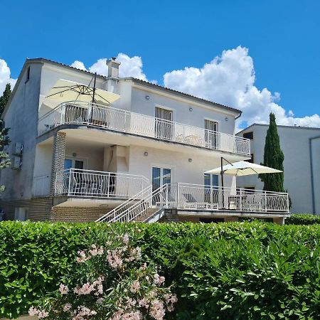 Apartments Elizabeta Dramalj Exterior photo